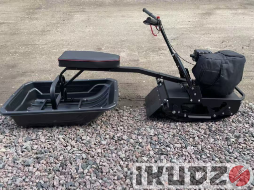 Motorized towing vehicle IKUDZO MINI 6.5 hp. with headlight